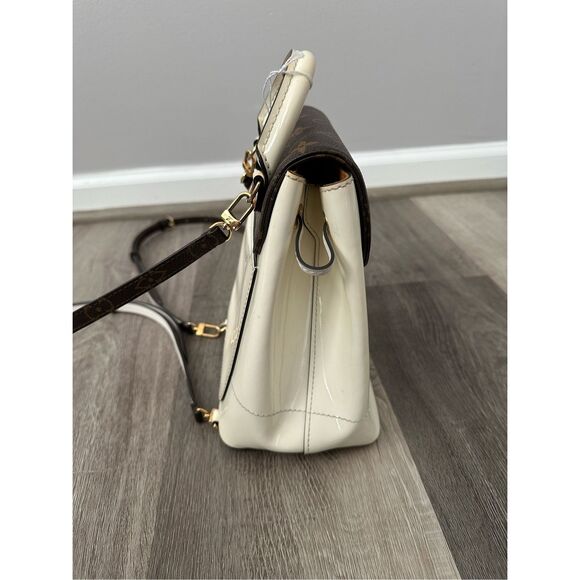 Louis Vuitton Patent Monogram Hot Springs Backpack Snow - Picture 12 of 16